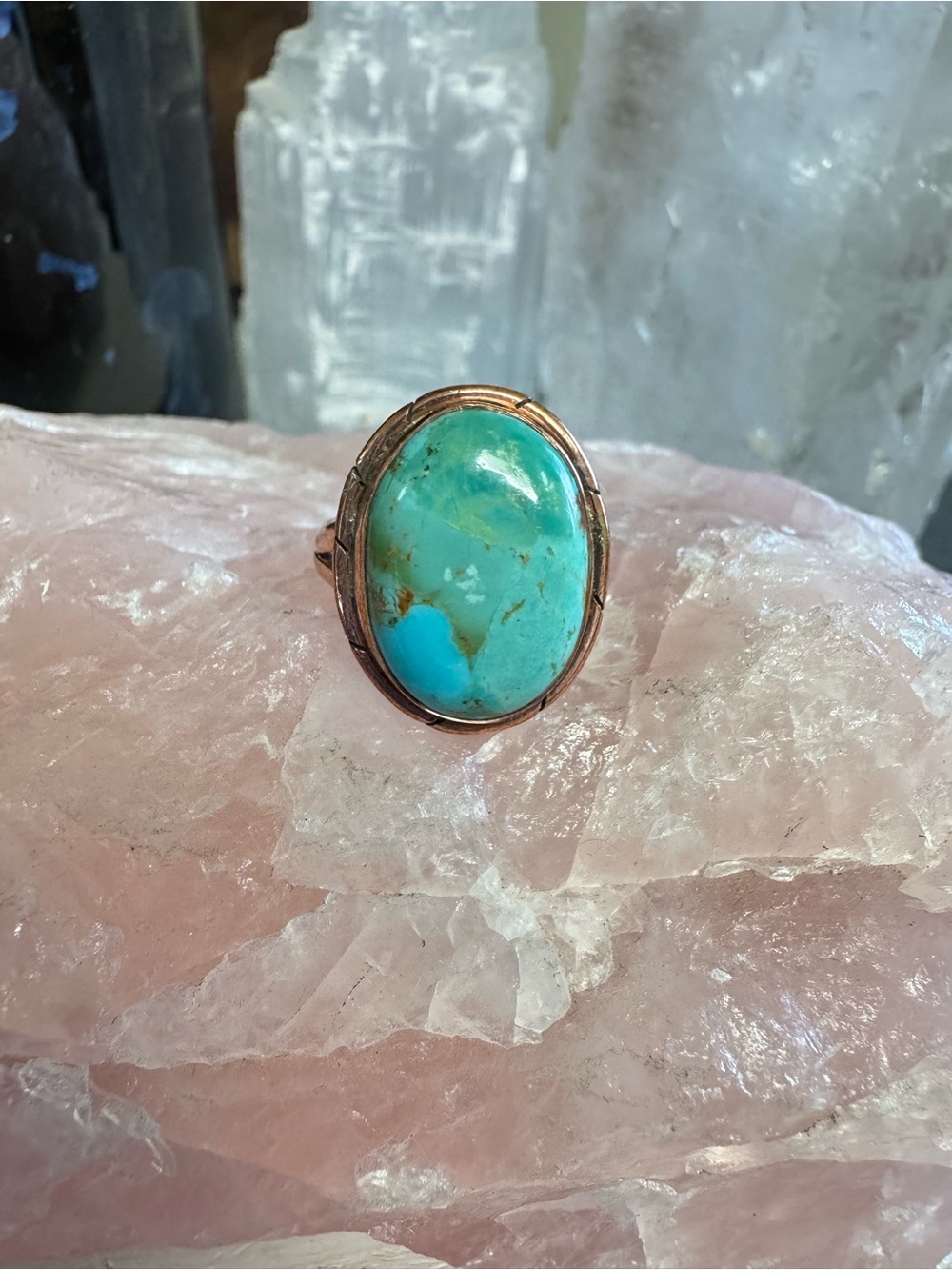 Kingman Mojave Turquoise Stone Copper Ring - Blue Green Oval Statement - Size 7